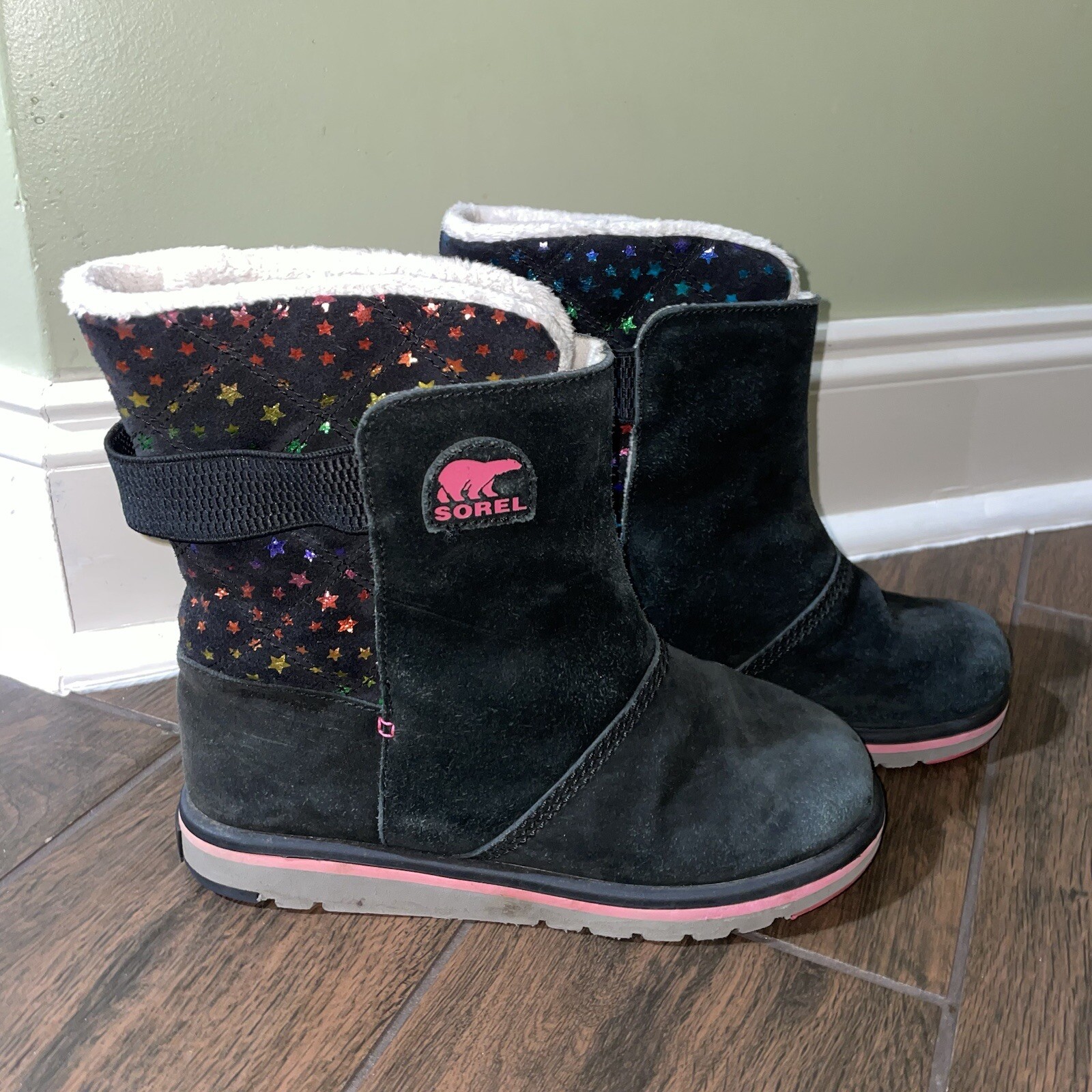 SOREL Black & Pink Star Rylee Suede Boot Girls Size 5 eBay
