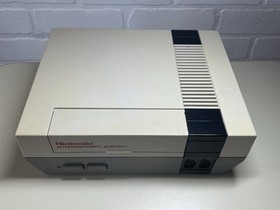 Nintendo Entertainment System (NES, 1989) Action Set LOT: Box, Console & More