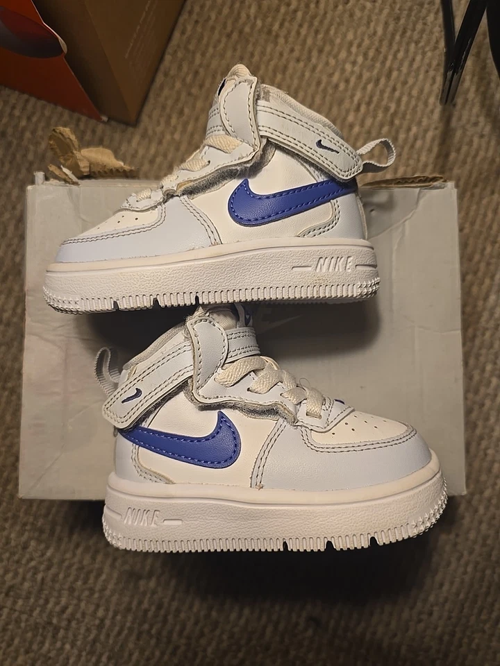 Zapatos para niños pequeños Easy On NIKE violeta persa talla 4C Foto 3 de 4