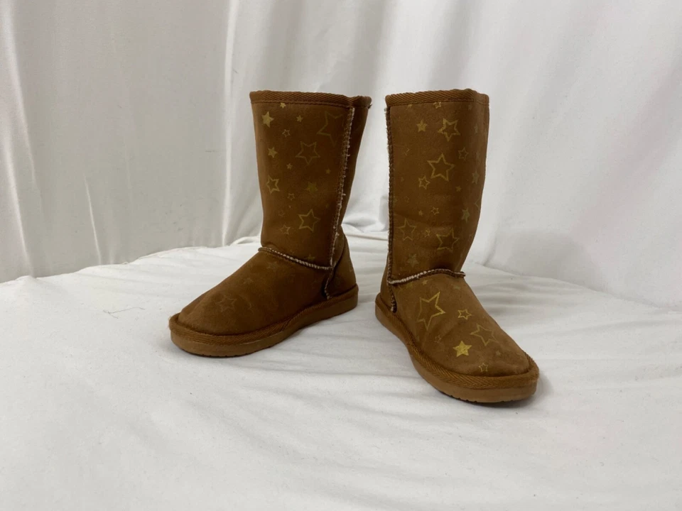 Niñas Talla 10 Botas Airwalk Marrón Con Estrellas Doradas Sherpa Forradas Media Pantorrilla Foto 2 de 4