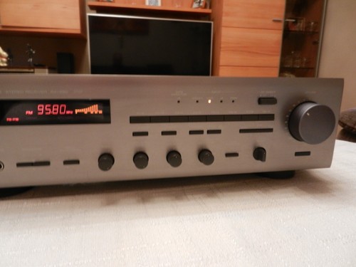 YAMAHA RX-450 Titan Natural Sound Stereo Receiver - Bild 5 von 11