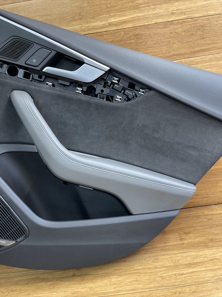 Cubierta de tarjeta de puerta de pasajero trasera derecha Audi S5 Sportback 2018-2022 OEM Foto 3 de 4