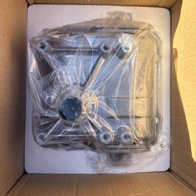 5 Speed Transmission with Reverse 9 Spline Peerless 1323500 700070A Metro Decks