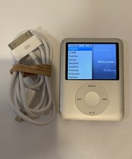 Apple iPod nano 3rd Generation Silver 4 GB Lock Switch Issue, Works Otherwise
