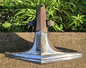 DODGE CAR HOOD ORNAMENT VINTAGE EMBLEM WITH BADGE 1946 '47 '48 RARE COLLECTIBLE 