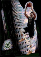 2019-20 Panini Revolution #3 Giannis Antetokounmpo Liftoff! Fractal E1