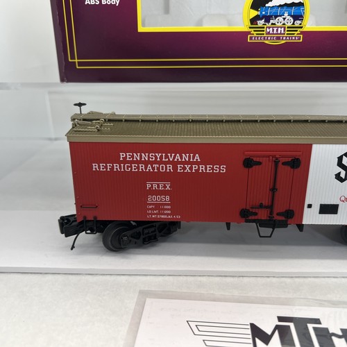 MTH Premier 20-94487 Schmidt’s of Philly 36’ Woodsided Beer Reefer O NEW #20058 - Picture 9 of 15