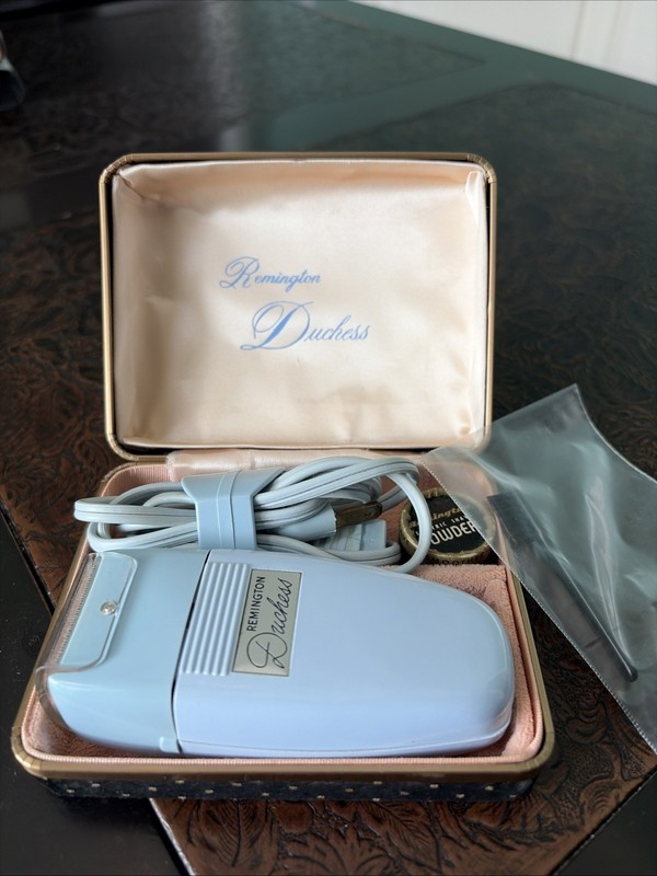 Vintage Remington Duchess Blue Ladies Razor In Case