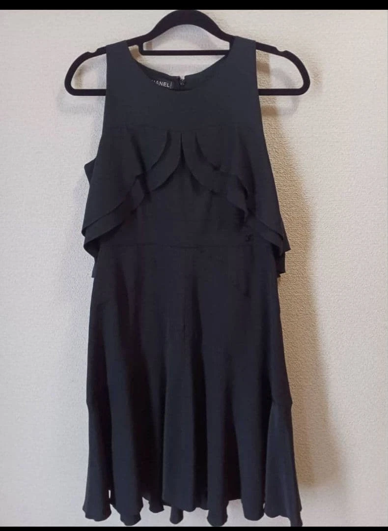 Chanel — Authentic Chanel Sleeveless Dress Size:36 Black good condition SK1714