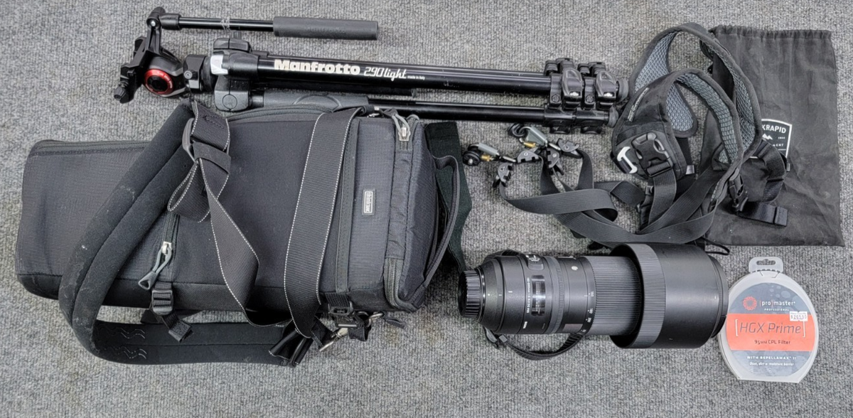 Sigma SPORTS 150-600mm f5-6.3 DG Nikon SLR Mount Lens W/ Tripod