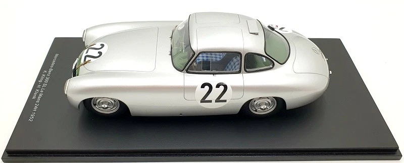 Spark 1/18 Scale 18S860 - Mercedes-Benz 300 SL #22 Le Mans 1952 - Image 3 of 4