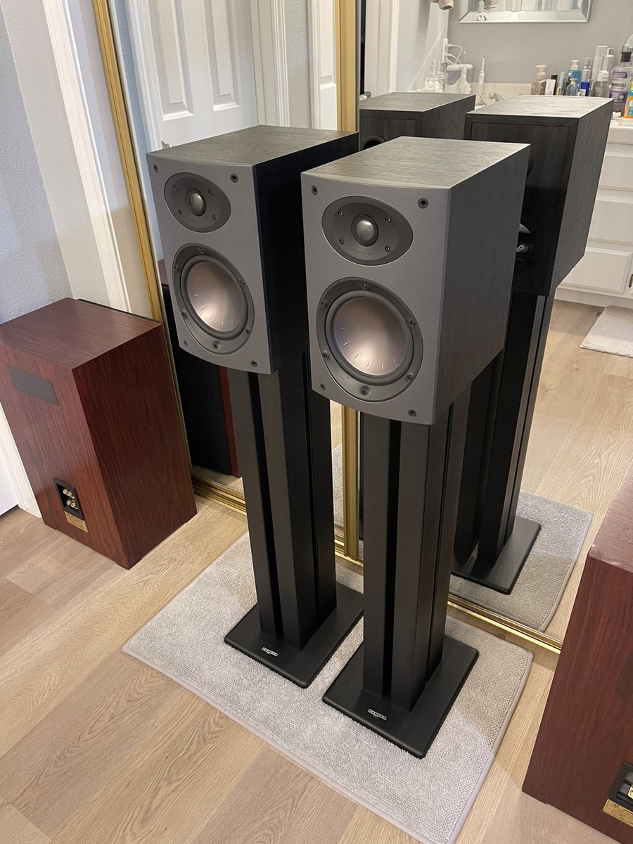 Mordaunt-Short Black Aviano 2 Bookshelf speakers very nice and