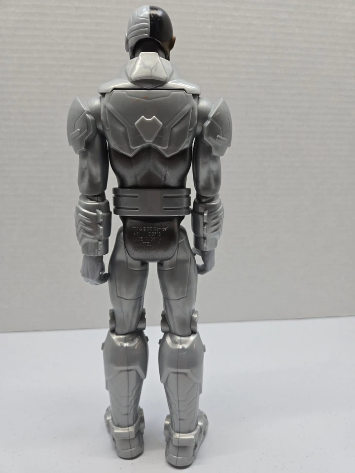 CYBORG 12-inch figure BATMAN UNLIMITED 2015 Mattel  Justice League action " - Image 2 of 2