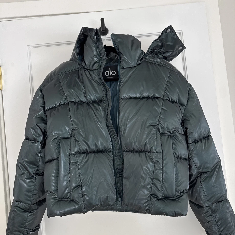 Abrigo acolchado Alo Yoga talla pequeña nuevo sin etiquetas Foto 2 de 4