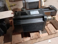 YASKAWA USAFED-20FU2S SERVO MOTOR W/ UTMAH-B15DSB ENCODER From ROBOT