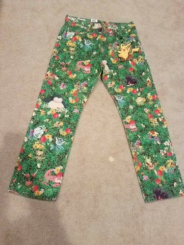 LEVIS X POKEMON 551Z AUTHENTIC STRAIGHT 