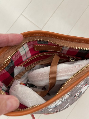 Disney Dooney & Bourke 2021 Weihnachten Walt’s Lodge Mickey Umhängetasche Handtasche A - Bild 5 von 5