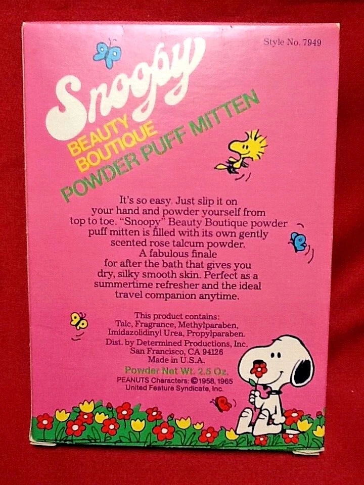 PEANUTS SNOOPY BEAUTY BOUTIQUE POWDER PUFF MITTEN STILL IN