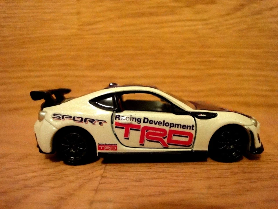 Ценный! TOMICA GAZOO RACE TRD Sports TOYOTA 86 GRMN масштаб 1/60 So CooooL! - Изображение 2 из 4