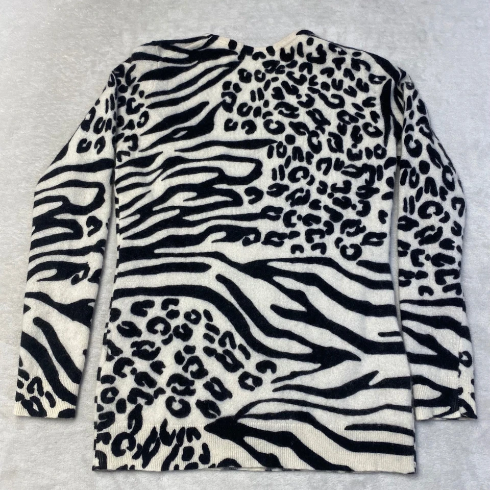 Suéter Charter Club Lujo Cachemira Mujer Talla M Estampado Cebra Leopardo Borde Rojo Foto 3 de 4