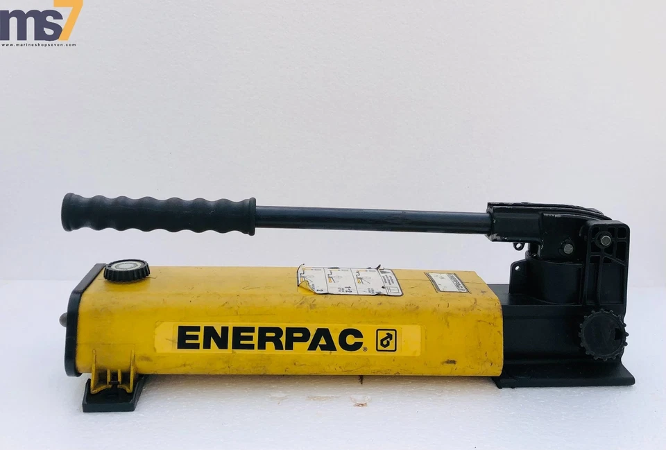 ENERPAC P802 HYDRAULIC HAND PUMP 2-SPEED 700 BAR/10,000 PSI - Image 3 of 4