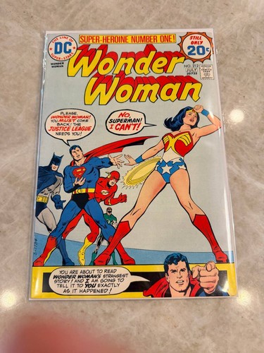 Wonder Woman #212 1974 DC Comic Bronze Age F-VG