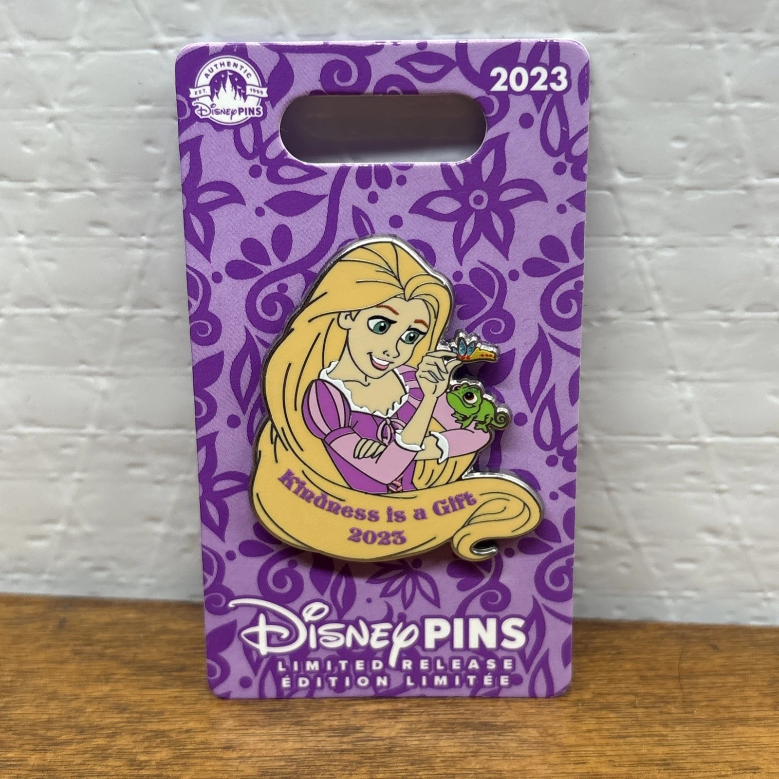 Disney 2023 KINDNESS IS A GIFT TANGLED RAPUNZEL & PASCAL LR Pin