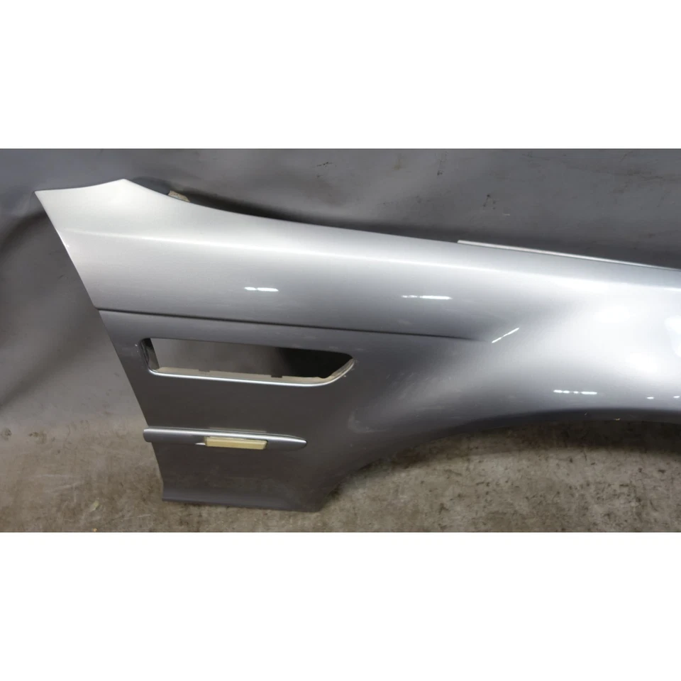 01-06 BMW E46 M3 Guardabarros delantero derecho pasajero cuarto panel gris plata OEM Foto 3 de 4