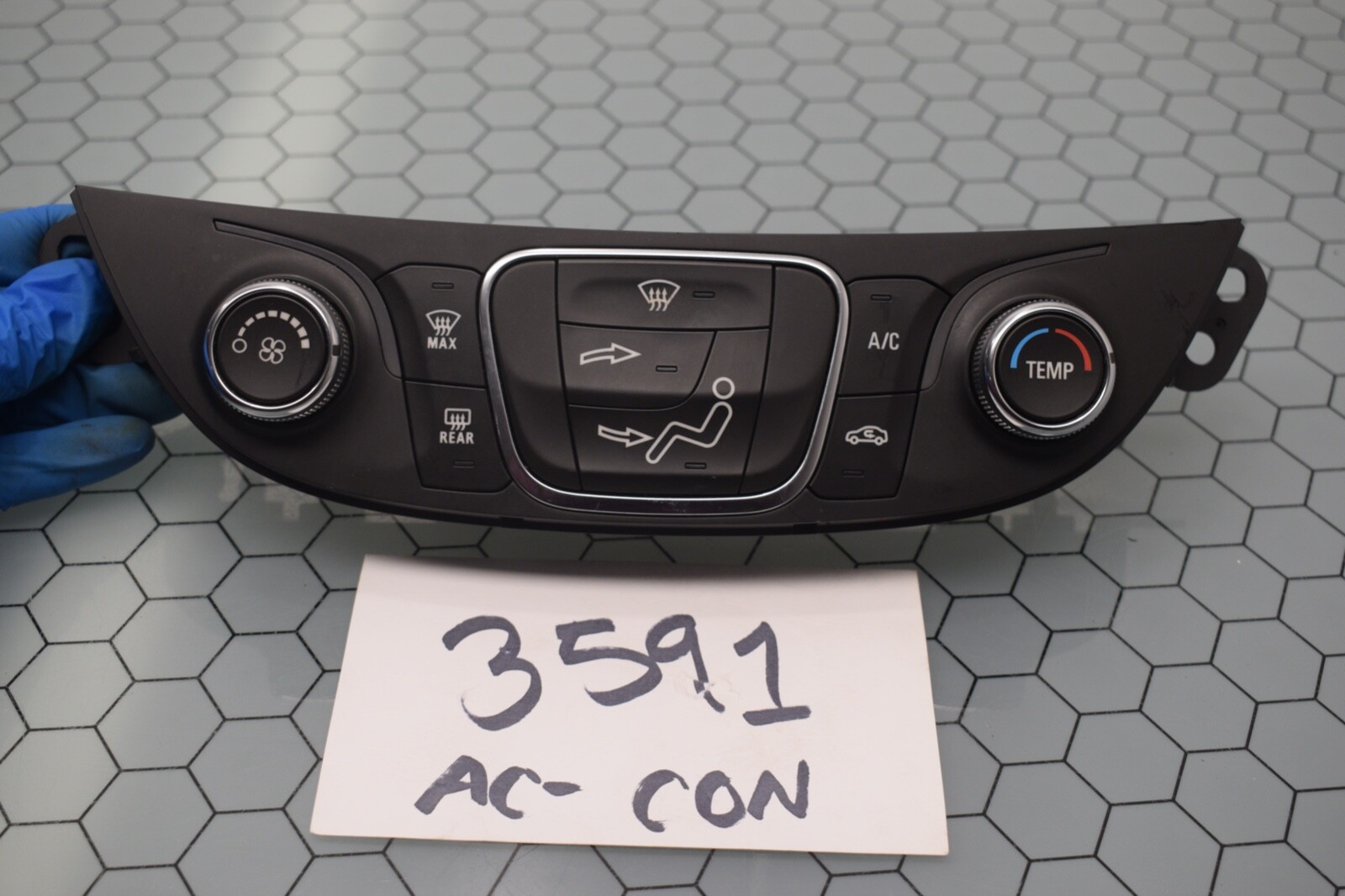 16 17 18 Chevrolet Malibu AC and Heater Control Used Stock #3591-AC
