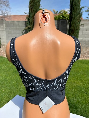Wolford Athleisure Sports Bra Size XL Black w/White Logo Print Wireless $135 NWT - Picture 6 of 8