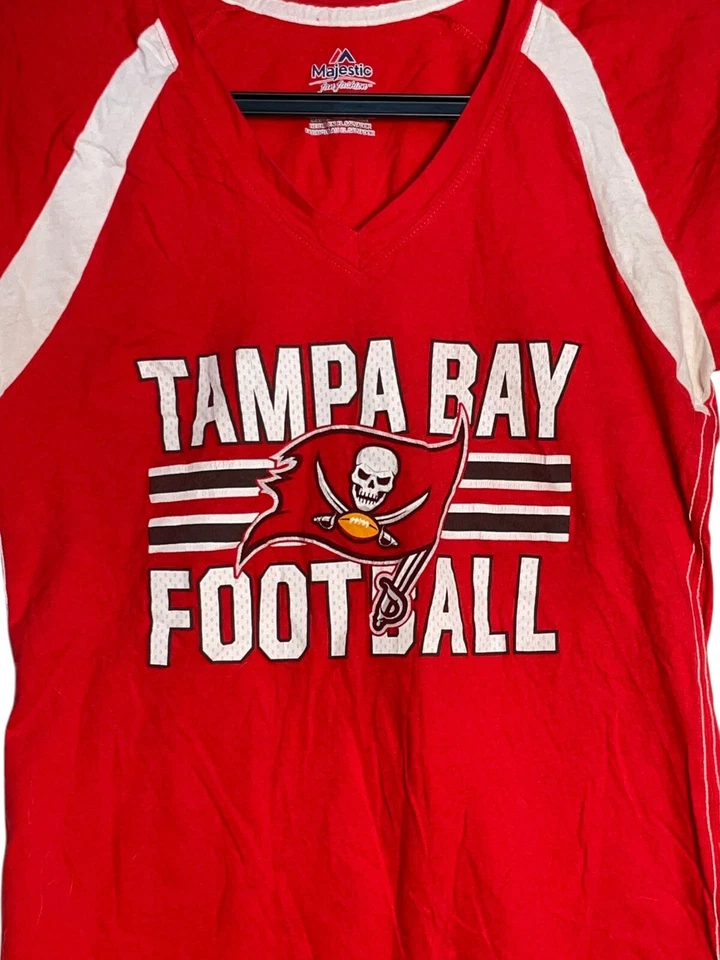 Women’s Tampa Bay Buccaneers Majestic V-Neck Football T-Shirt Red/White Size M - Image 2 of 4