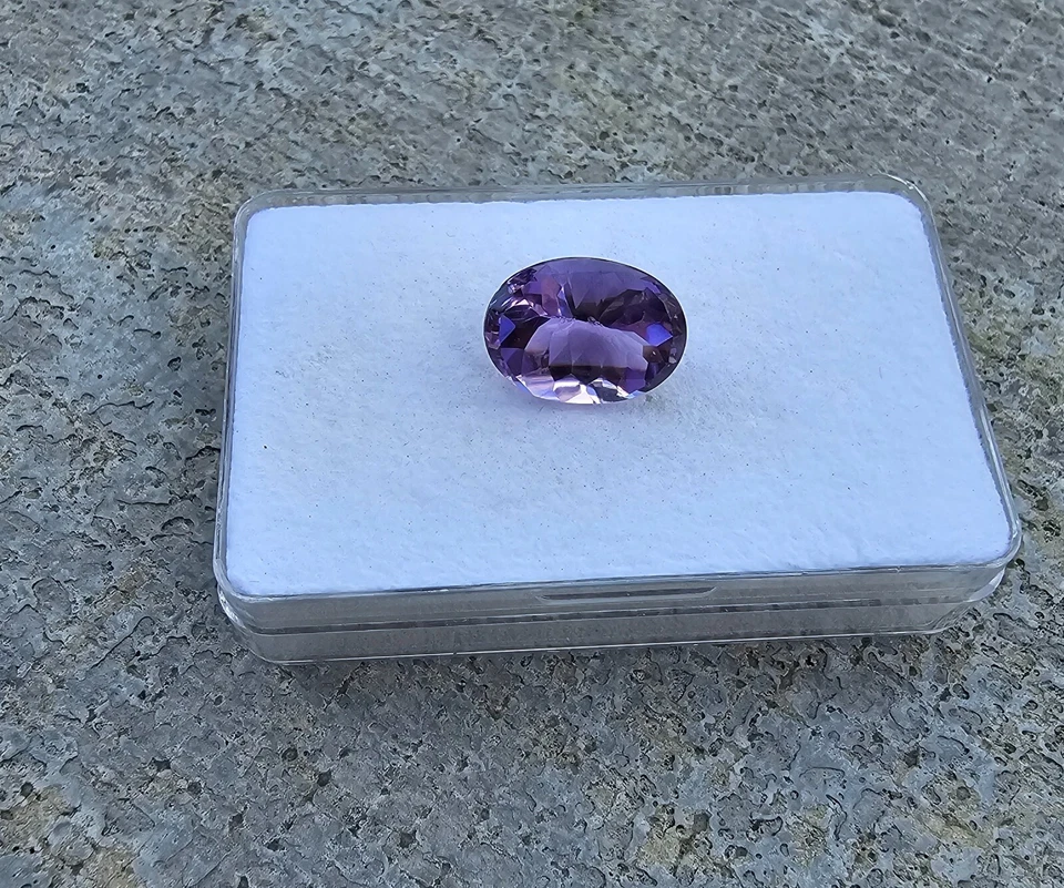 Amethyst Oval Loose Stone Buff Top - Image 3 of 4