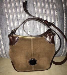 dooney & bourke brown leather purse