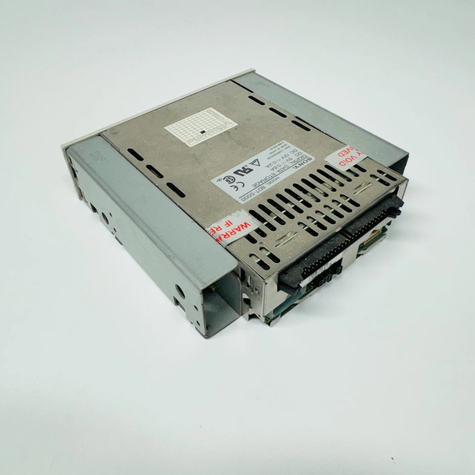 Sony SDT-5000 DDS-2 SCSI Tape Drive 4/8GB DAT Digital Data Storage - Image 4 of 4