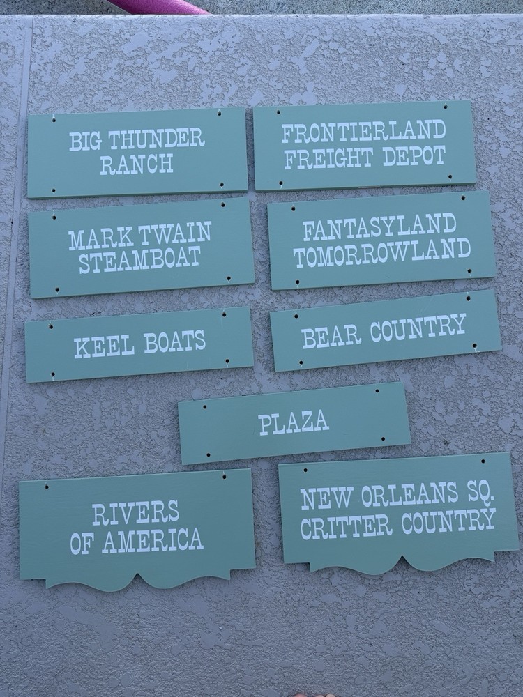 Disneyland Frontierland Park - Park Used, Park Displayed Directional Signs