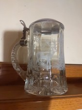 Glaskr&uuml;ge mit Zinndeckel und Jagdmotiven