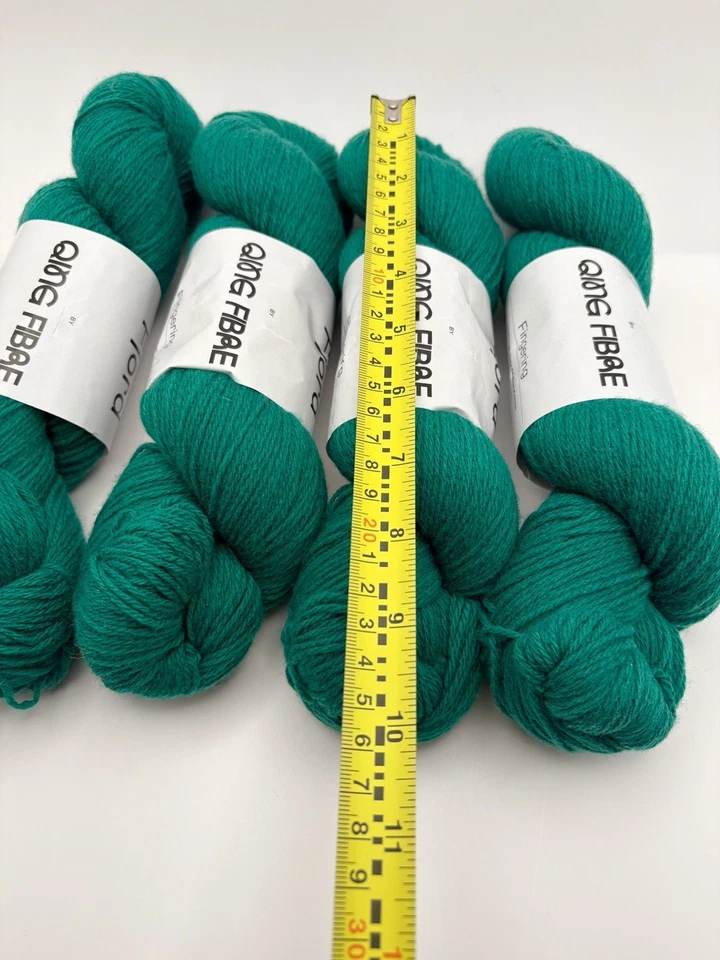 批量 4 件 Qing Fibre Fjord Lambswool 尼龙手指纱,松木,100 克 509 码 — 第 2/4 张图片
