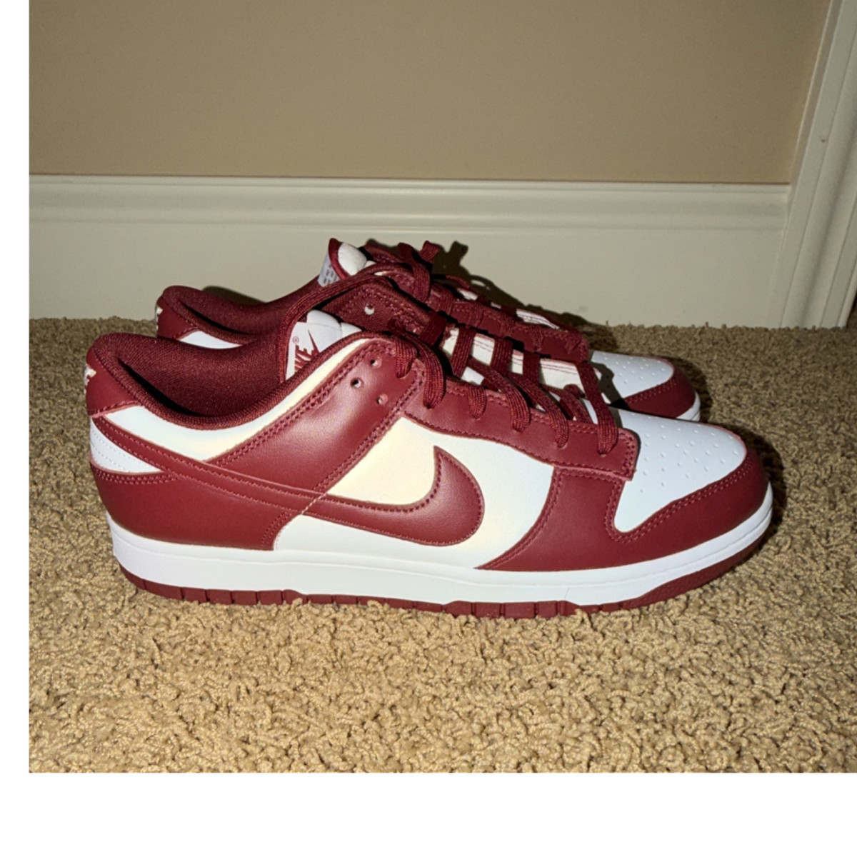 Nike Men’s Red and White Low-Top Dunks Nike Dunk Low Retro Mens Lifestyle Shoes Gym Red DD1391-602  main image 3