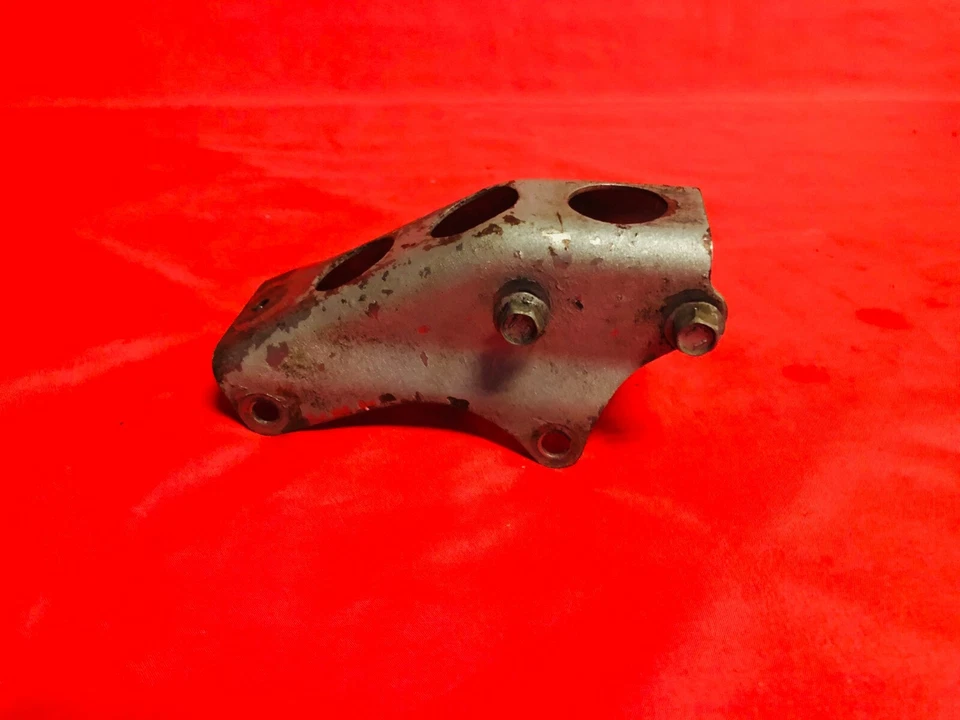 KLX 125 BASE DE MONTAJE DE MOTOR OEM KAWASAKI KLX125 DRZ (2003-2007) Foto 2 de 4