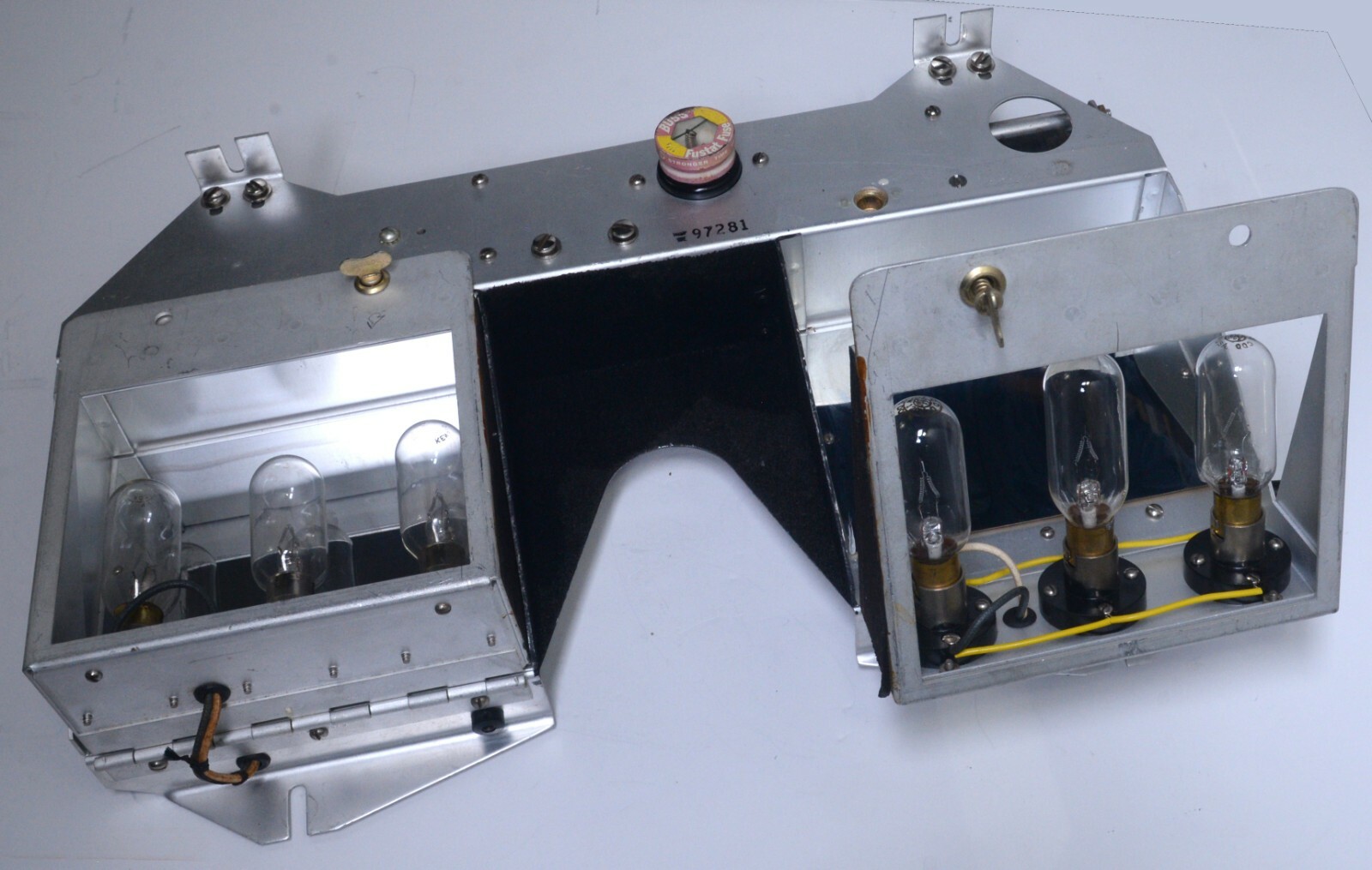 как выглядит AS IS Bell Systems KS-16007 Traffic Register Cameras Light Module Wollensak фото