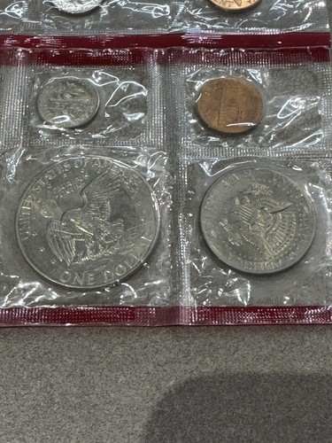 1972,80,79,98,7772 Uncirculated Coin Sets U.S Mint Mixed Years P&D - Picture 7 of 18