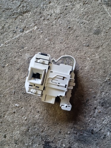 WASCHMASCHINE WLM68 Serie 4 BOSCH Türschloss Schloss Türverriegelung 8001018478