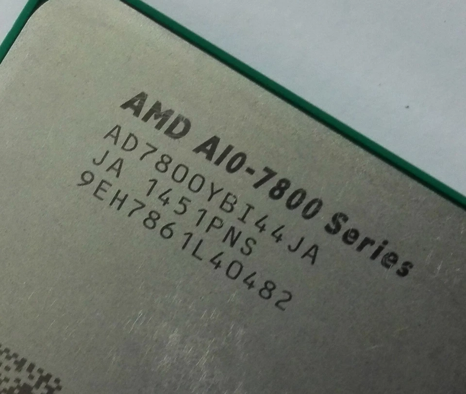 AMD A10-7800  Desktop Processor APU AD7800YBI44JA Socket FM2+ APU 3.5G 65W - Image 2 of 3