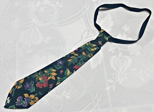 VINTAGE AUTHENTIC FLORAL ART BLACK BABY NECK TIE