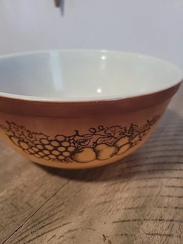 Vintage Pyrex #403 Old Orchard Pattern Brown Nesting Mixing Bowl 2 1/2 Qt.
