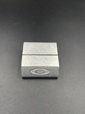 Oakley Metal Pop Stand