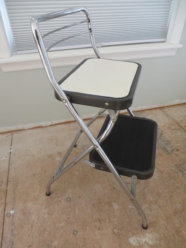 Vintage Mid Century Folding 2 Step Stool Metal Ladder Kitchen Utility (COSCO ?) - Picture 3 of 23