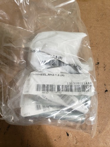 Polaris hub #5139265 front rear RZR xp1000 and turbos - Picture 7 of 9