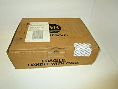 New Allen Bradley  1771-P4R Ser C Power Contact Output Module 1771-P4R 