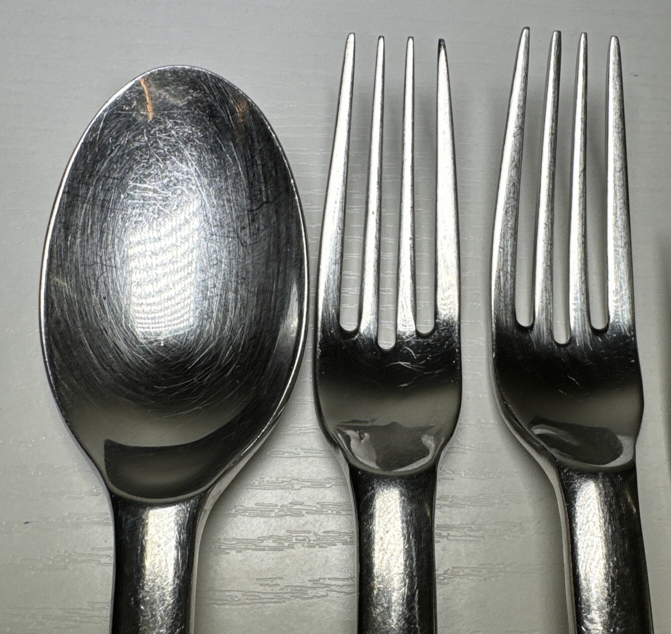 Cambridge Chop Conversation Stainless Flatware Finish - 1 Spoon, 6 Forks - 7 Pcs thumbnail 8